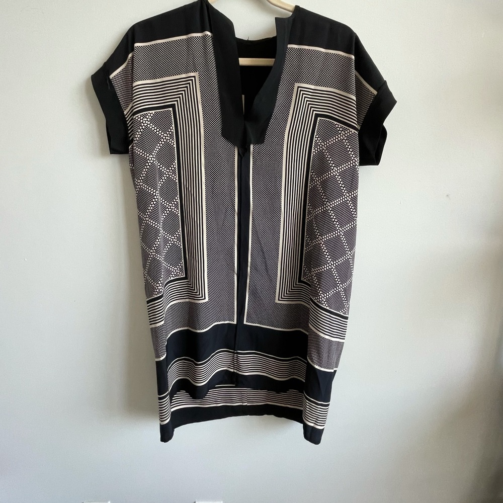 VINCE Geometric silk dress